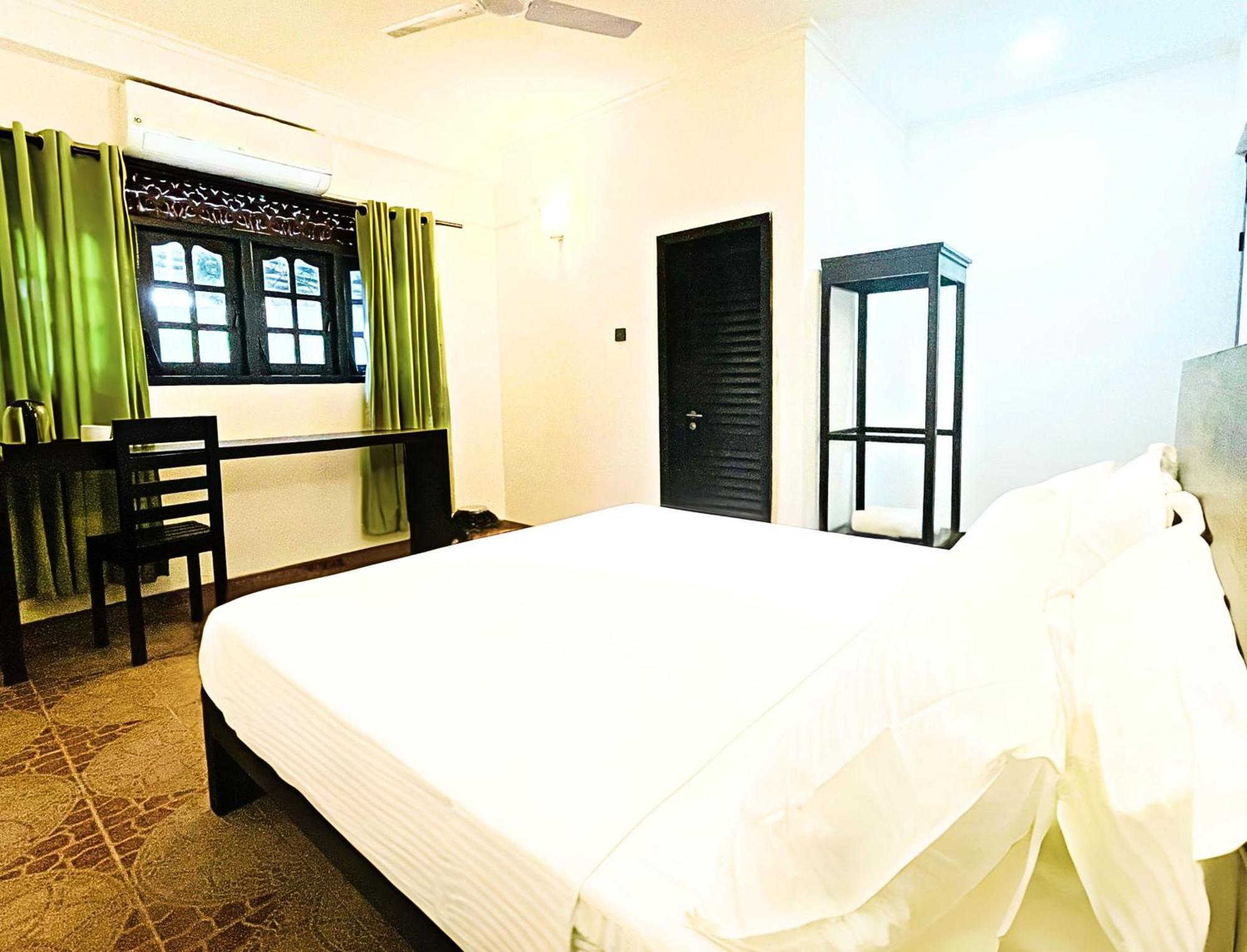 The Ivy Lake Anuradhapura Exterior foto