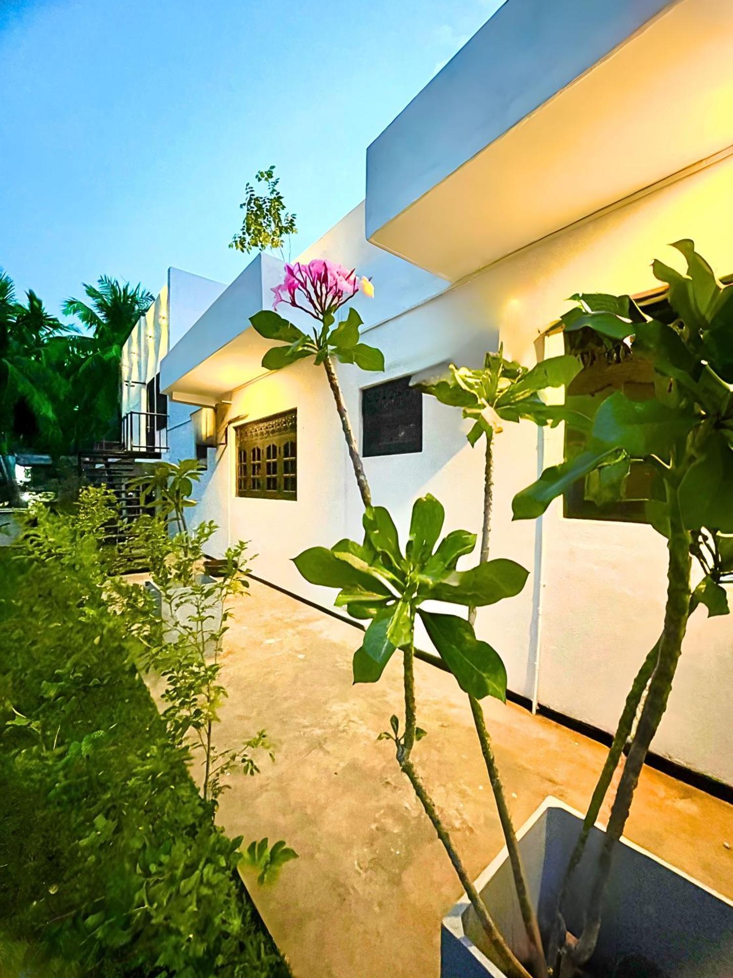 The Ivy Lake Anuradhapura Exterior foto